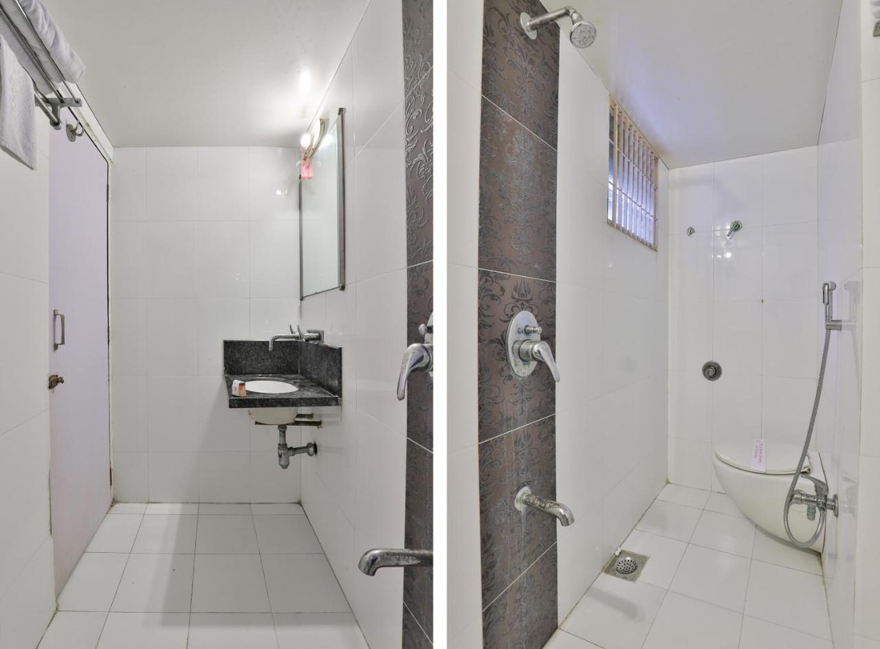 Oyo 2351 Hotel Golden Plaza Ahmedabad Bagian luar foto