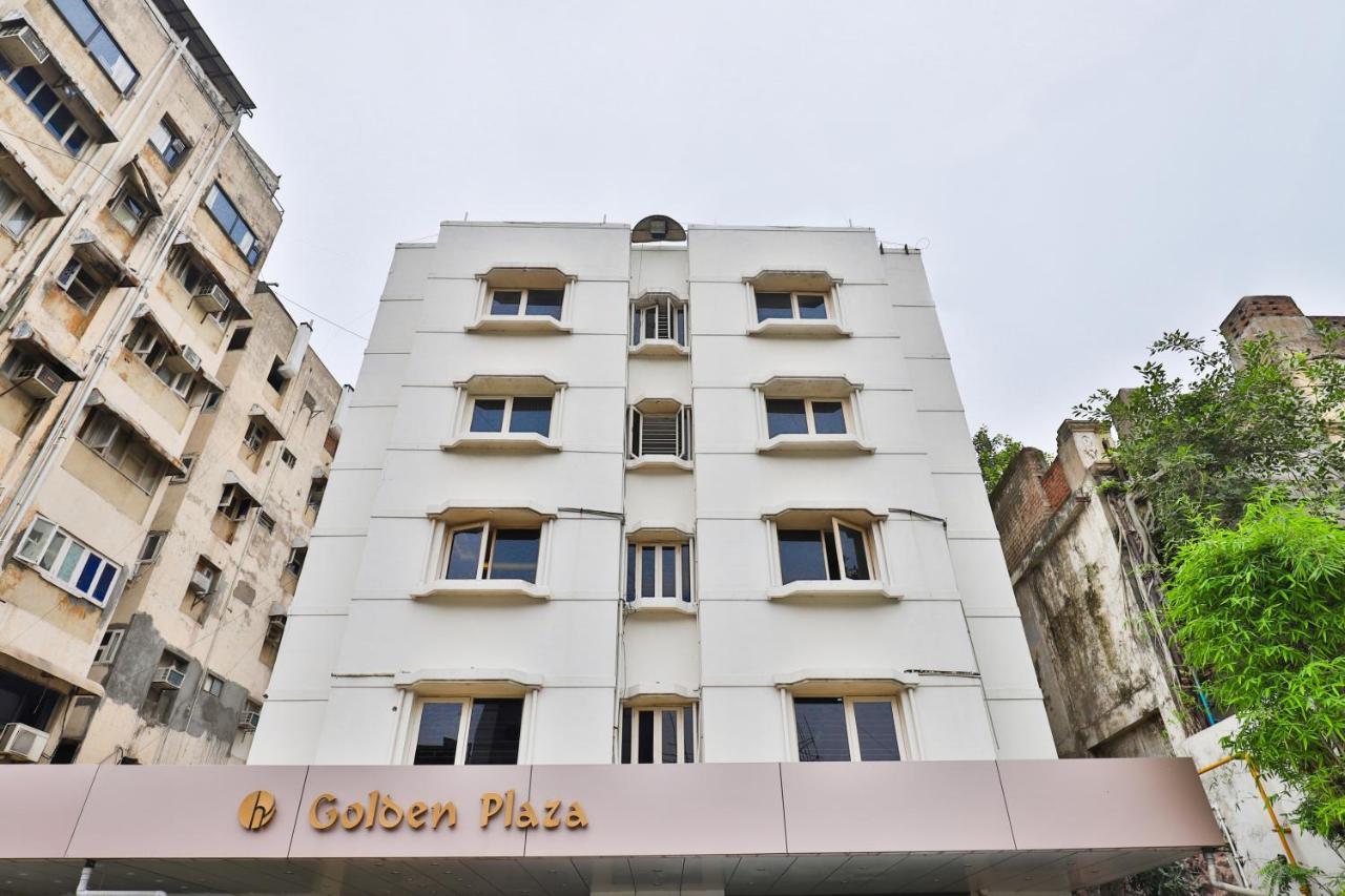 Oyo 2351 Hotel Golden Plaza Ahmedabad Bagian luar foto